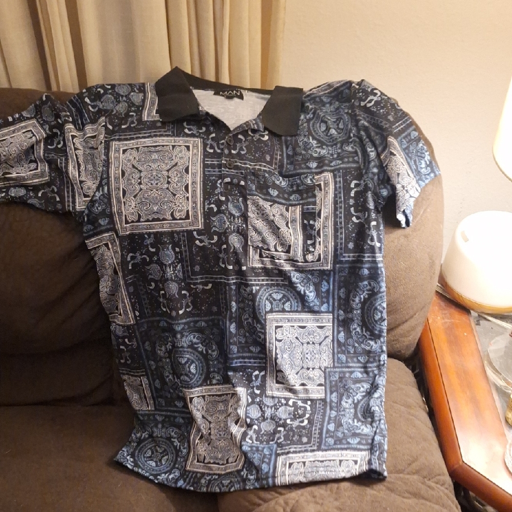 Men's Black and Gray Patterned Polo Shirt